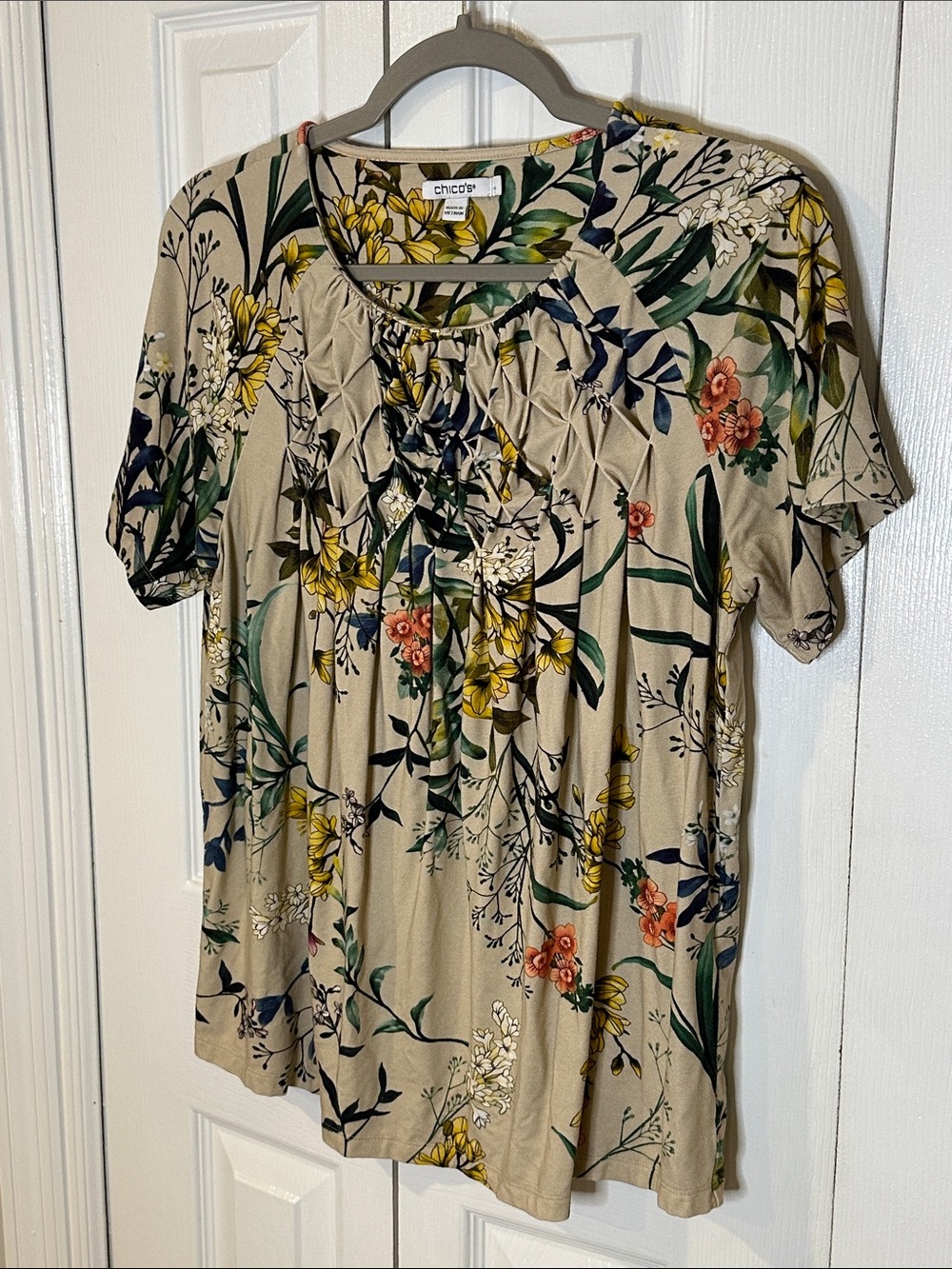 Chico's Beige Floral Short Sleeve Blouse with Multicolor Print | 1